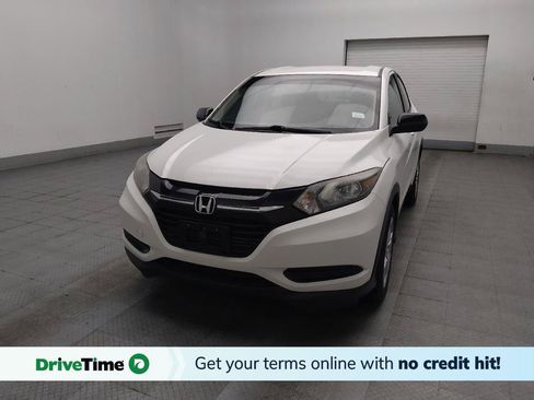 Used 2016 Honda HR-V LX image 1