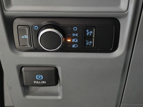 Used 2022 Ford F150 XL w/ Equipment Group 101A High image 38