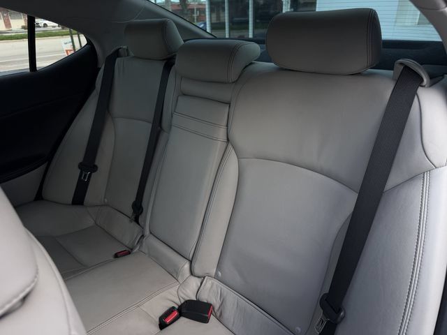 Used 2011 Lexus IS 250 RWD image 22