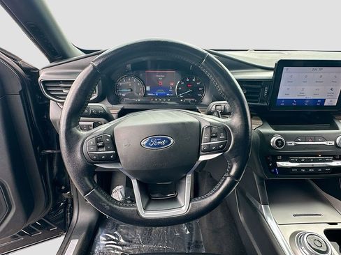 Used 2020 Ford Explorer Limited w/ Class III Trailer Tow Package image 11