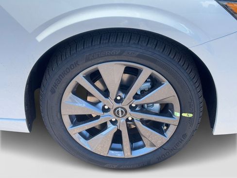 New 2026 Nissan Sentra SL w/ Floor Mat Package image 8