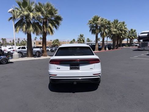 Used 2023 Audi Q8 Prestige AWD/4WD image 6