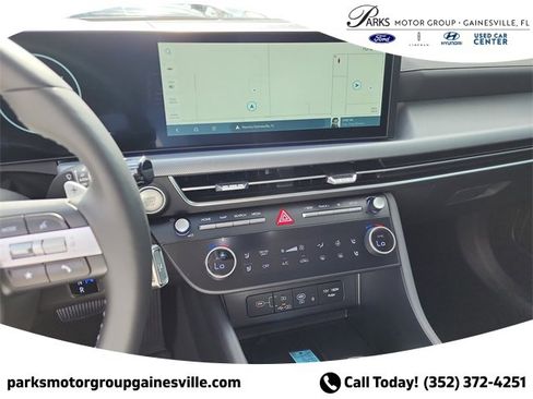 New 2025 Hyundai Sonata Limited image 17