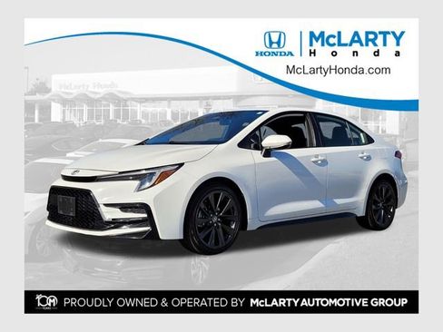 Used 2024 Toyota Corolla XSE image 1