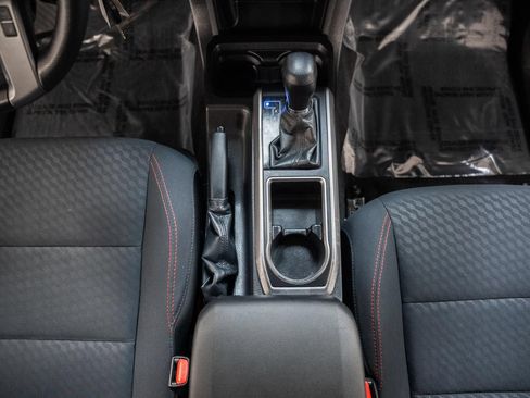 Used 2022 Toyota Tacoma SR5 AWD/4WD image 33