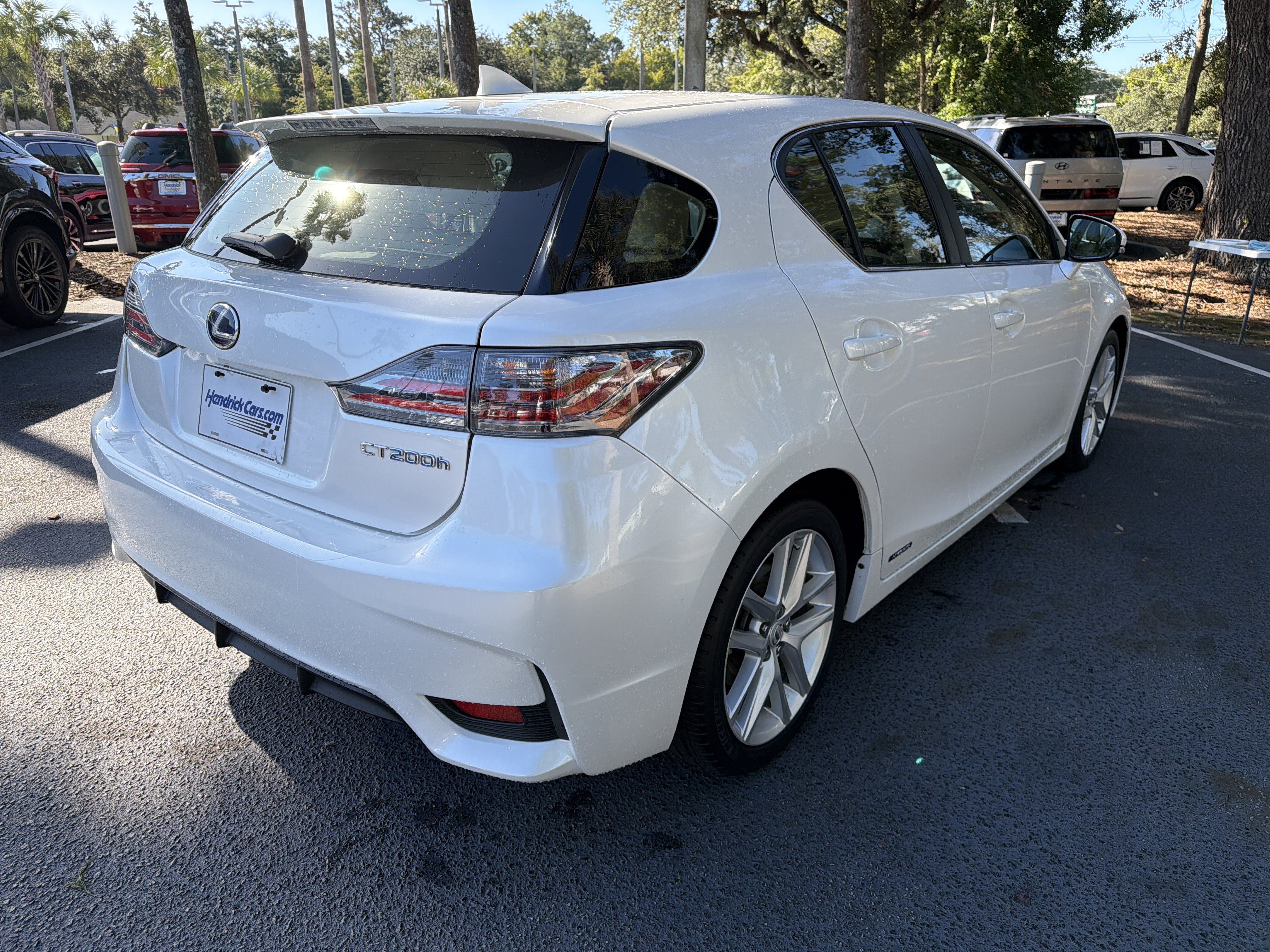 Used 2015 Lexus CT 200h w/ Navigation Package FWD image 9