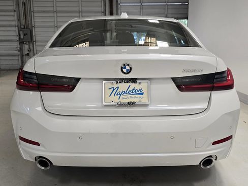Used 2025 BMW 330i Sedan RWD image 4