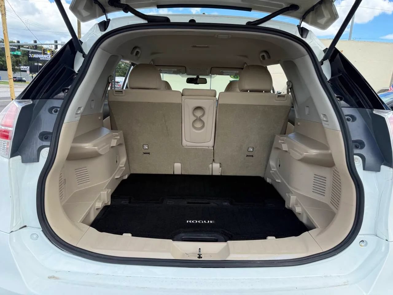 Used 2016 Nissan Rogue S w/ Appearance Package FWD image 21