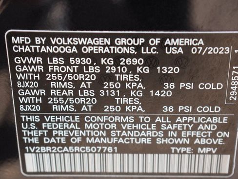 Used 2024 Volkswagen Atlas SEL AWD/4WD image 35