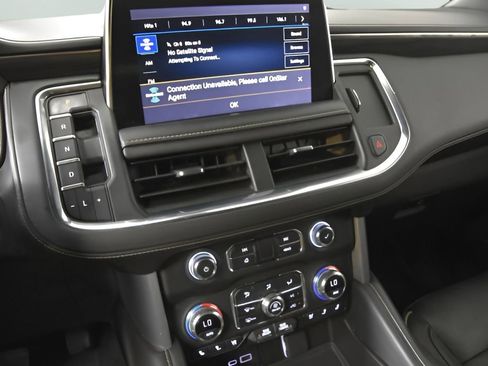 Used 2021 GMC Yukon XL SLT w/ SLT Luxury Plus Package RWD image 25