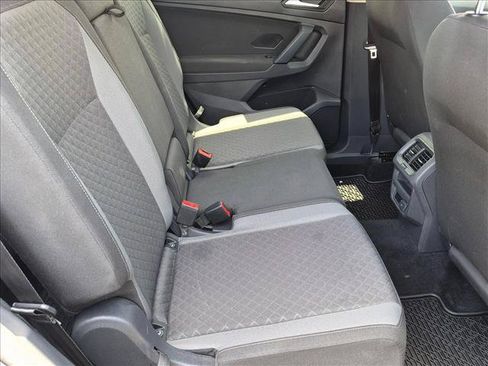 Used 2019 Volkswagen Tiguan S w/ Driver Assistance Package FWD image 17