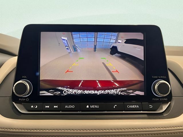 Used 2025 Nissan Rogue SV AWD/4WD image 21