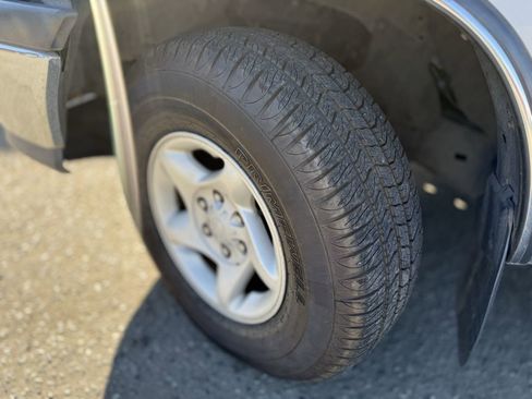 Used 2000 Toyota Tundra SR5 image 14