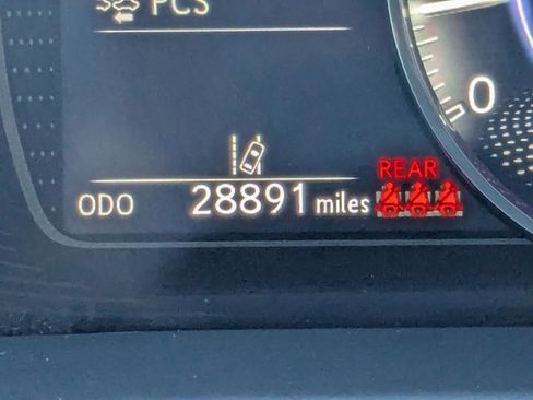 Used 2023 Lexus ES 350 w/ Premium Package image 8