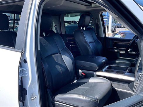 Used 2018 RAM 2500 Laramie w/ Convenience Group AWD/4WD image 6