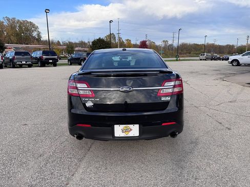 Used 2018 Ford Taurus SHO image 6