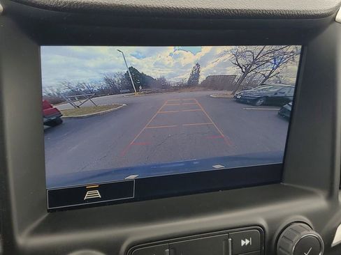 Used 2023 GMC Terrain SLT image 22