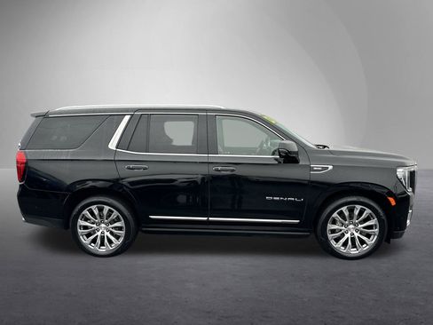 Used 2023 GMC Yukon Denali w/ Denali Reserve Package image 2