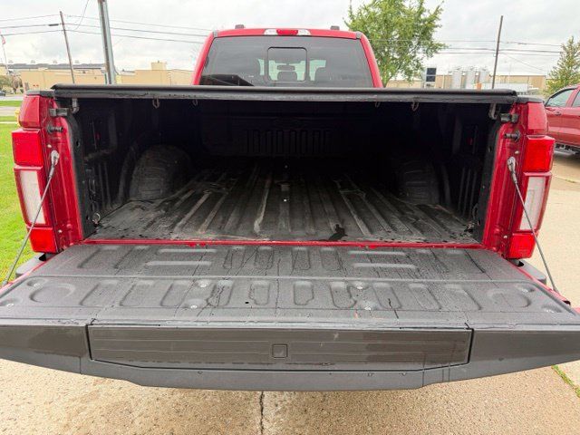 Used 2022 Ford F350 Lariat w/ Black Appearance Package AWD/4WD image 13