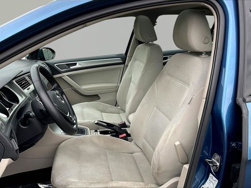 Used 2016 Volkswagen Golf S FWD image 21