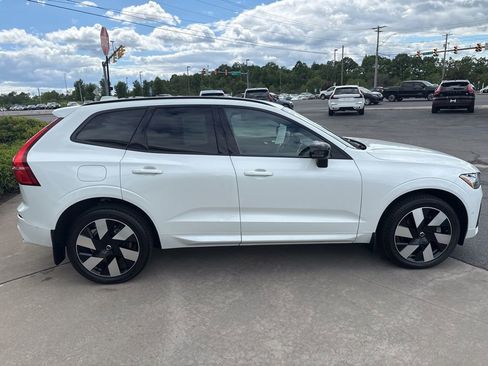 Certified 2024 Volvo XC60 T8 Plus w/ Protection Package Premier AWD/4WD image 6