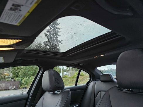 Used 2024 BMW 330i xDrive 330i xDrive image 22