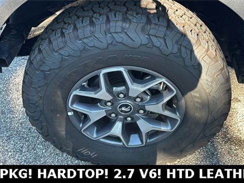 New 2025 Ford Bronco Badlands image 32