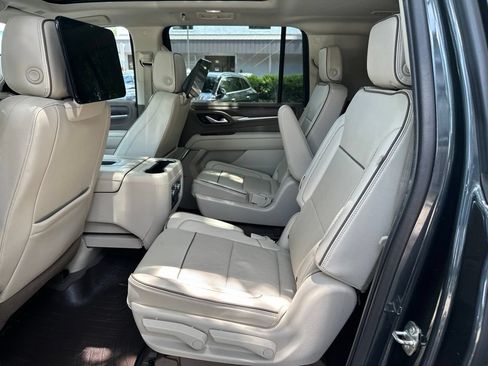 Used 2021 GMC Yukon XL Denali w/ Denali Ultimate Package AWD/4WD image 24