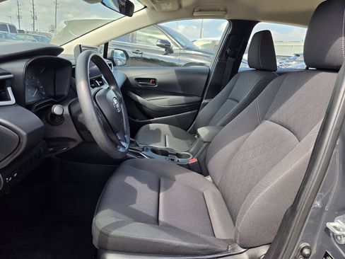 Used 2025 Toyota Corolla LE FWD image 26