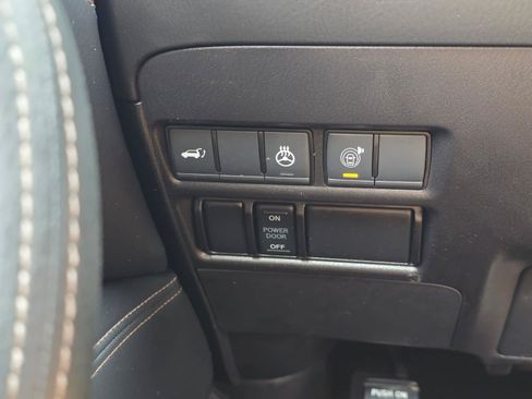 Certified 2024 Nissan Armada Platinum w/ Captain's Chairs Package AWD/4WD image 23