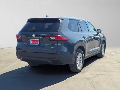 Certified 2026 Toyota Grand Highlander FWD image 3
