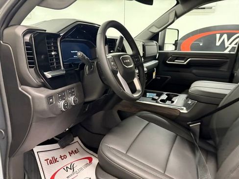 New 2025 GMC Sierra 2500 SLT image 13