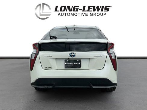 Used 2016 Toyota Prius Three Touring image 5