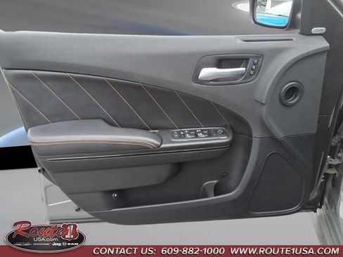 Used 2017 Dodge Charger R/T RWD image 27