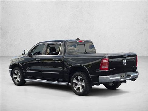 Used 2019 RAM 1500 Laramie AWD/4WD image 7