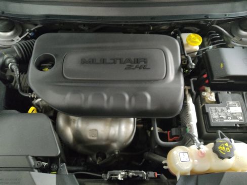 Used 2019 Jeep Cherokee Latitude w/ Popular Appearance Group image 30