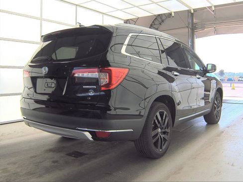 Used 2021 Honda Pilot Touring image 3
