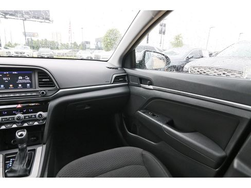 Used 2020 Hyundai Elantra SEL w/ Cargo Package (C1) FWD image 13