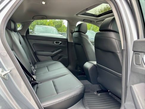 New 2025 Acura Integra image 10