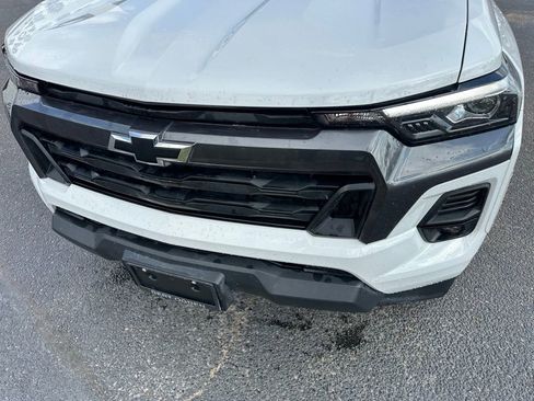 Used 2024 Chevrolet Colorado LT w/ LT Convenience Package III image 10