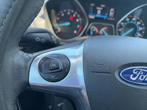 Used 2015 Ford Escape SE w/ Equipment Group 201A AWD/4WD image 17