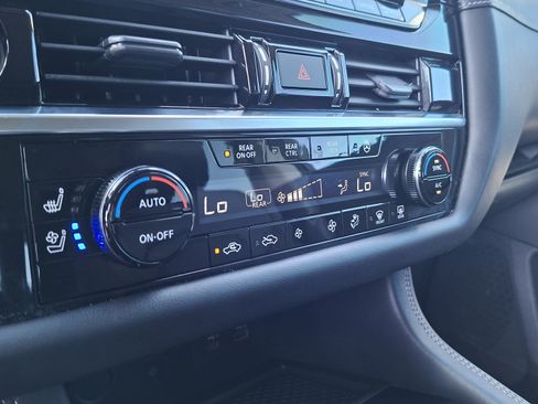 Certified 2023 Nissan Pathfinder Platinum AWD/4WD image 15