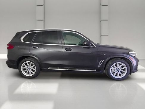 Used 2022 BMW X5 xDrive45e w/ Premium Package AWD/4WD image 36
