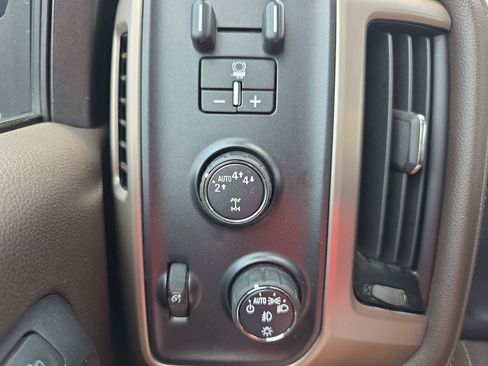 Used 2018 GMC Sierra 1500 Denali w/ Denali Ultimate Package AWD/4WD image 10