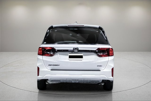 New 2027 Honda Odyssey Sport-L image 4