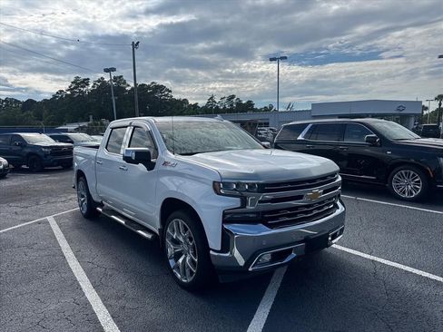 Used 2019 Chevrolet Silverado 1500 LTZ AWD/4WD image 1