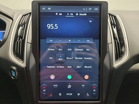 Used 2023 Ford Edge SEL image 25