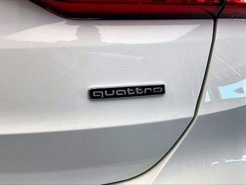 Used 2024 Audi Q3 2.0T Premium AWD/4WD image 10