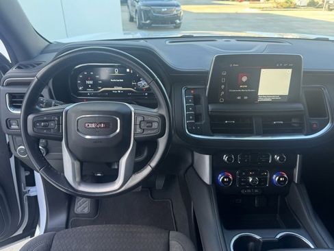 Used 2022 GMC Yukon SLE w/ Gmc Pro Safety Plus Package image 19