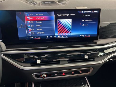 Certified 2025 BMW X7 M60i AWD/4WD image 19
